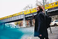 ragazzo che sta andando a un recruiting day