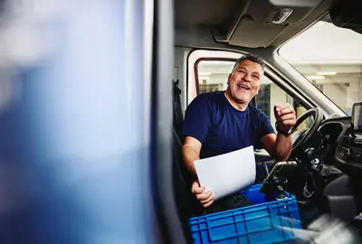 persona che sta facendo formazione logistica